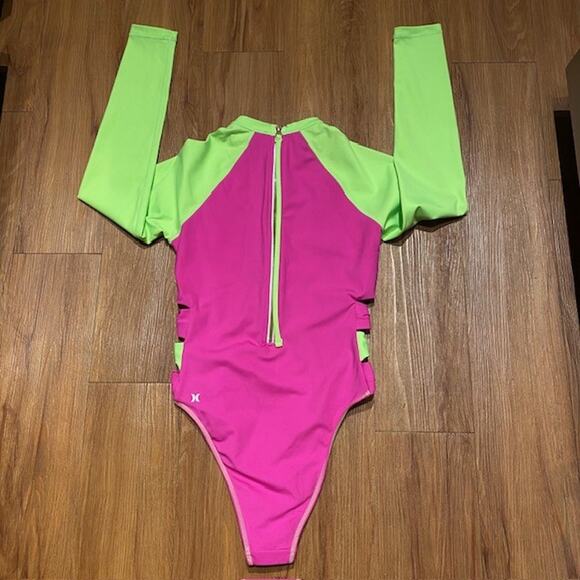 Love Shack Fancy x Hurley Max Solid Blocked Bow Cheeky Surf Swimsuit Medium NWT - Picture 3 of 12